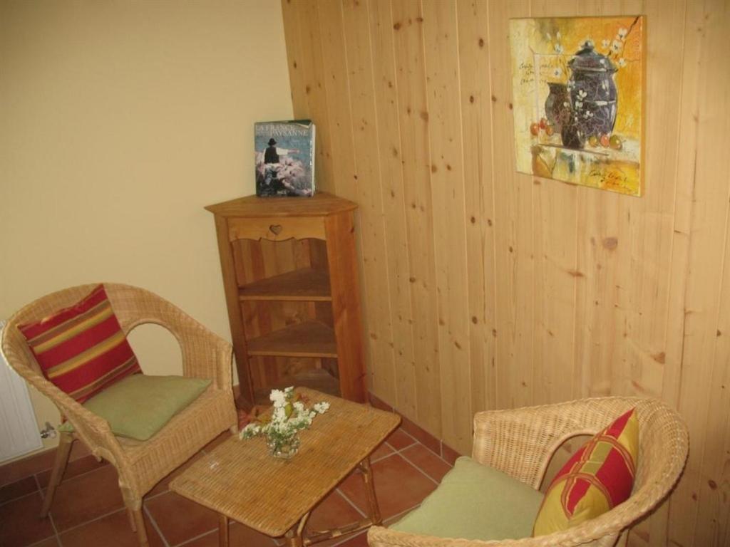 La Ferme Du Chapi Hotel Saint-Laurent-d'Oingt Luaran gambar