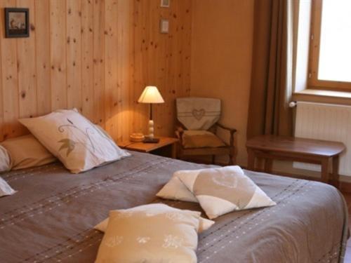 La Ferme Du Chapi Hotel Saint-Laurent-d'Oingt Bilik gambar